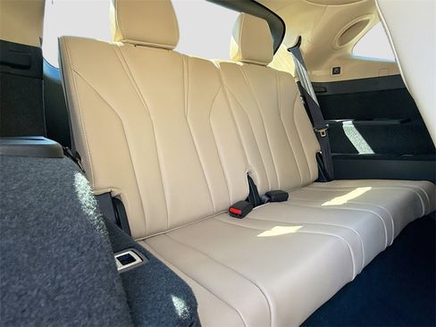 Used 2022 Acura MDX SH-AWD w/ Advance Package image 30