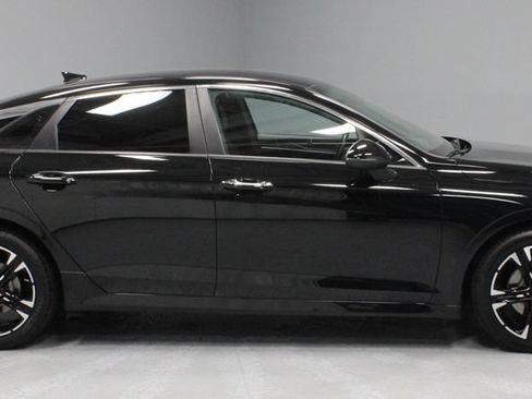 Used 2022 Kia K5 GT-Line FWD image 12