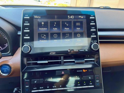 Used 2021 Toyota Avalon XSE w/ Carpet Mat Package (TMS) FWD image 28