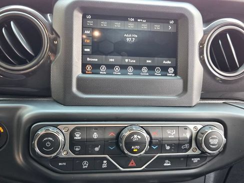 Used 2022 Jeep Wrangler Unlimited Sport AWD/4WD image 21