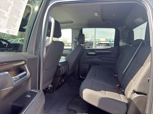 Used 2025 Chevrolet Silverado 1500 LT AWD/4WD image 31