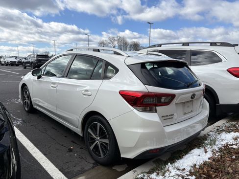 Used 2022 Subaru Impreza Premium image 4