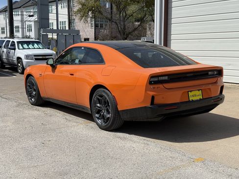 New 2025 Dodge Charger R/T w/ Quick Order Package 25M R/T image 5