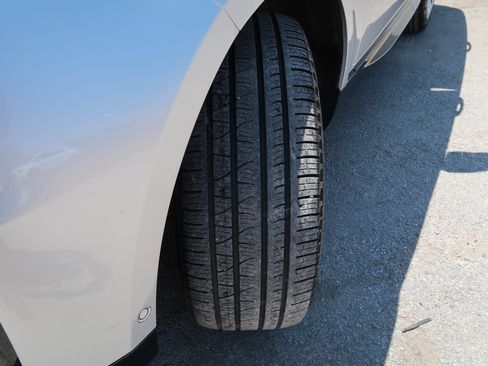Used 2019 Land Rover Range Rover Sport HSE AWD/4WD image 55