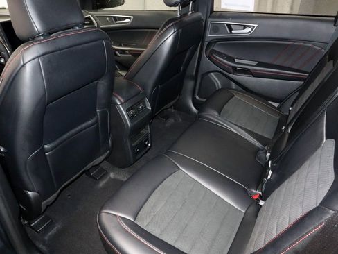 Certified 2024 Ford Edge ST-Line image 21