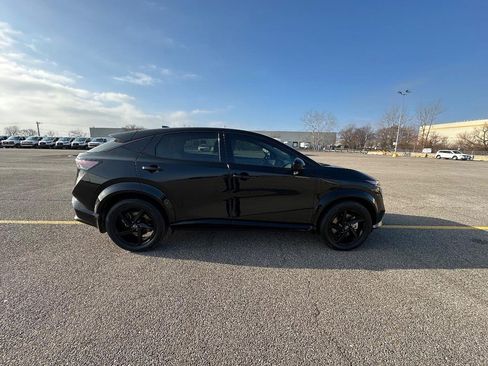 Used 2023 Nissan Ariya AWD image 4