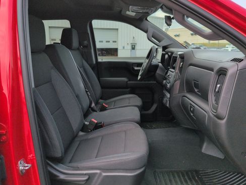 Used 2025 Chevrolet Silverado 1500 Custom Trail Boss AWD/4WD image 28