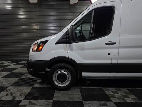 Used 2024 Ford Transit 250 148 Medium Roof image 32