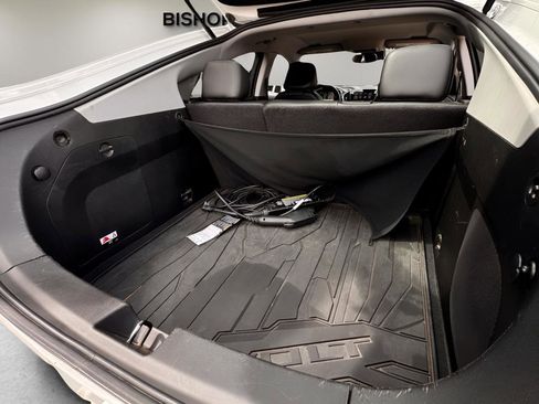 Used 2017 Chevrolet Volt Premier w/ Driver Confidence II Package image 23