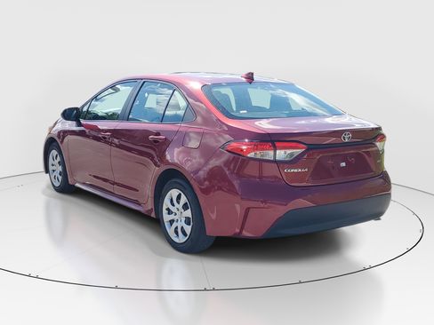 Used 2024 Toyota Corolla LE image 5