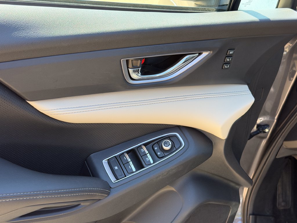 Used 2019 Subaru Ascent Limited AWD/4WD image 11