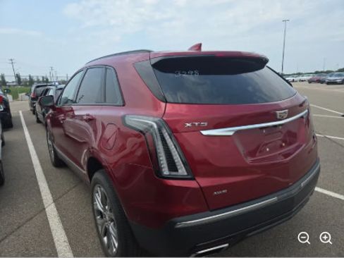 Used 2020 Cadillac XT5 Sportv AWD/4WD image 3