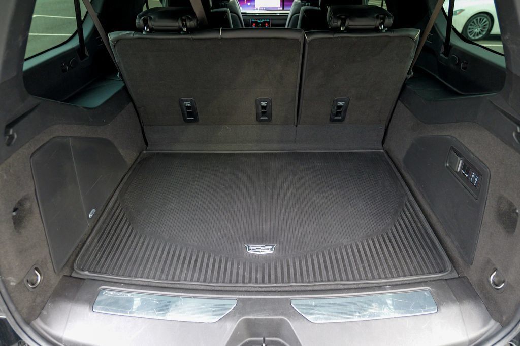 Used 2025 Cadillac Escalade ESV Sport Platinum AWD/4WD image 65