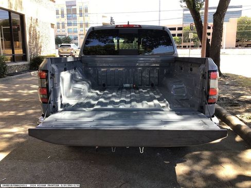 Used 2024 Nissan Frontier Pro-X RWD image 10