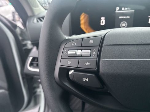 New 2025 Kia K4 LXS image 16