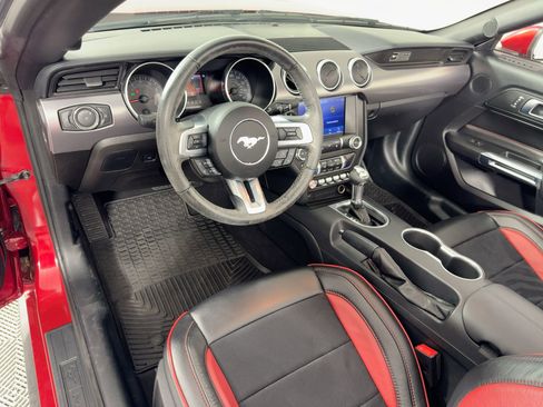 Used 2020 Ford Mustang Convertible w/ Equipment Group 101A image 4