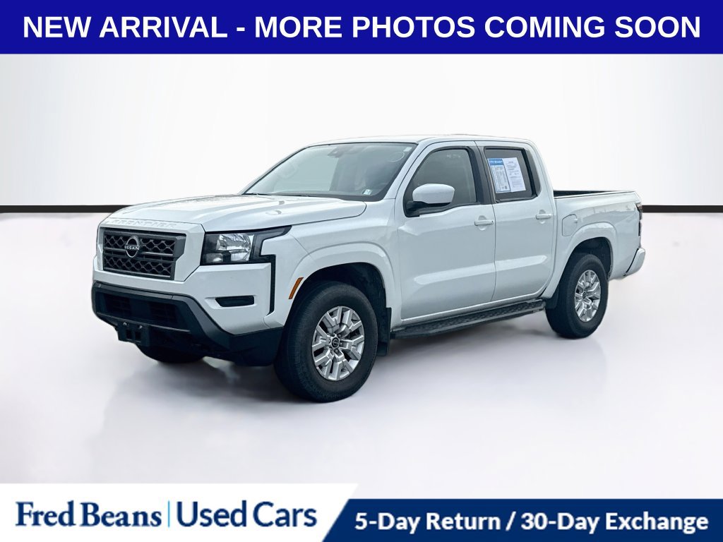 Used 2022 Nissan Frontier SV AWD/4WD image 3