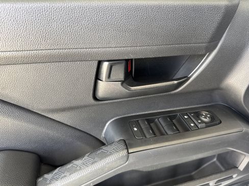 Certified 2024 Toyota Tacoma SR5 image 10