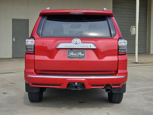 Used 2023 Toyota 4Runner Limited image 8