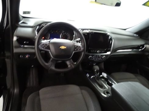 Used 2023 Chevrolet Traverse LT AWD/4WD image 5