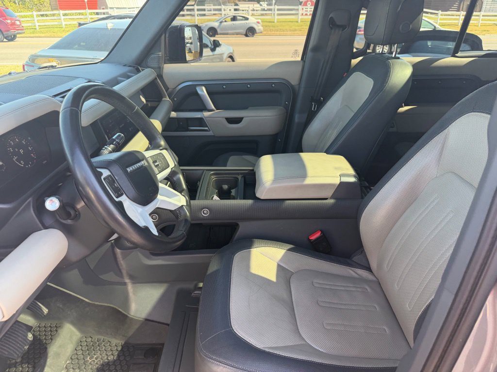 Used 2021 Land Rover Defender 110 X-Dynamic HSE AWD/4WD image 9