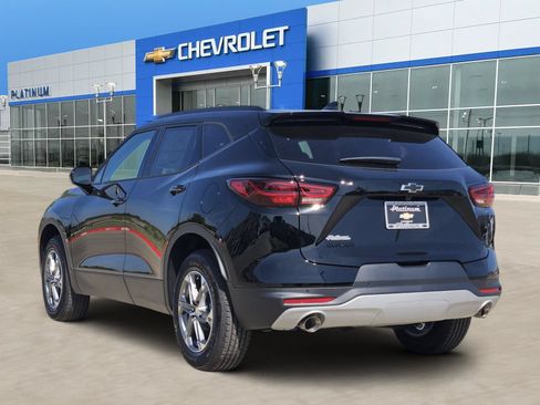 New 2026 Chevrolet Blazer LT w/ Convenience Package FWD image 4