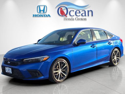 Used 2022 Honda Civic Touring image 7