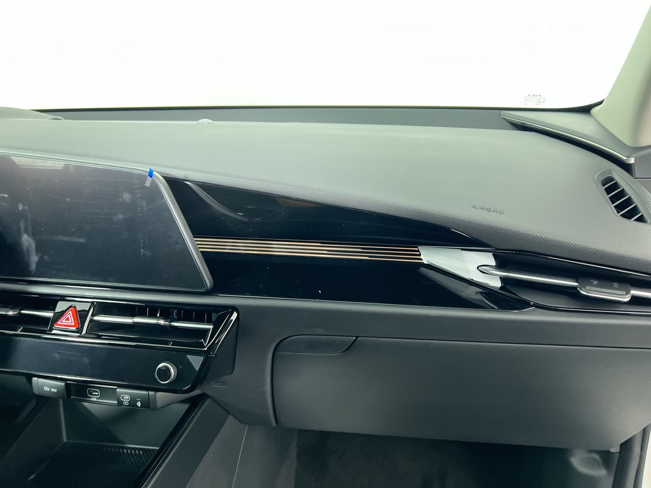 New 2026 Kia Niro Wind FWD image 31