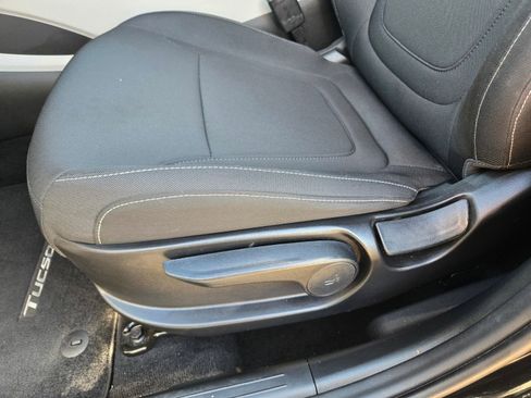 Used 2023 Hyundai Tucson SE AWD/4WD image 19