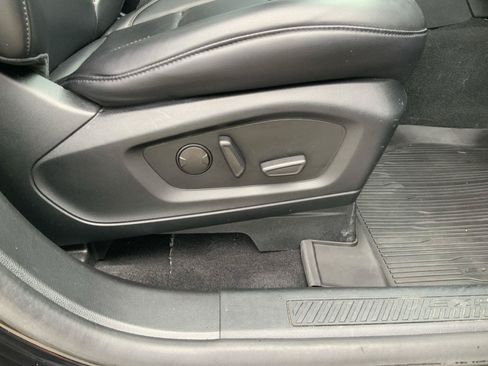 Used 2021 Ford Explorer XLT w/ Equipment Group 202A AWD/4WD image 59