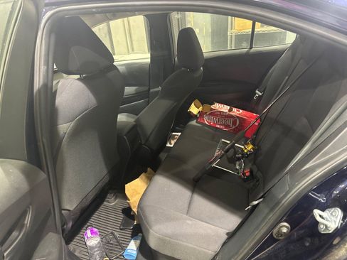 Used 2022 Toyota Corolla LE image 7