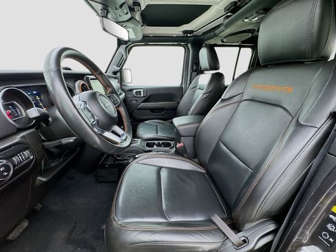 Used 2022 Jeep Gladiator Mojave w/ Trailer Tow Package image 13