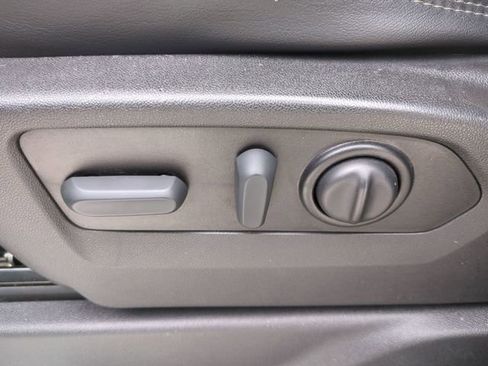 Certified 2022 Chevrolet Silverado 2500 High Country w/ LPO, Dark Essentials Package image 22