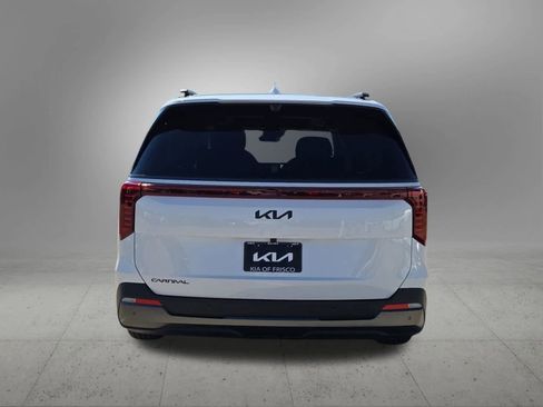 Certified 2026 Kia Carnival SX Prestige image 5