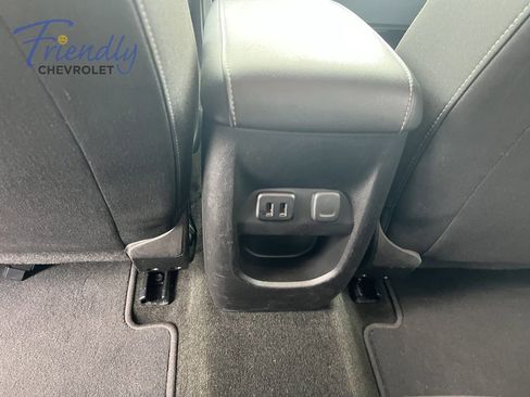 Used 2017 Chevrolet Colorado LT w/ LT Convenience Package AWD/4WD image 14