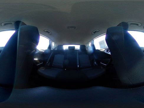 Used 2025 Kia Soul LX w/ LX Technology Package FWD image 40