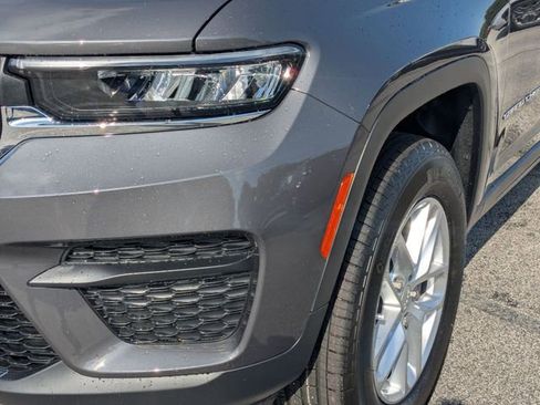 New 2026 Jeep Grand Cherokee Laredo RWD image 9