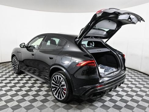 New 2025 Maserati Grecale Trofeo image 34