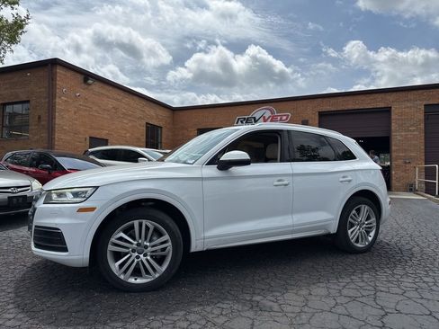 Used 2018 Audi Q5 2.0T Premium Plus AWD/4WD image 4