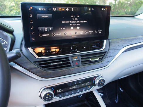 Used 2023 Nissan Altima 2.5 SL AWD/4WD image 24