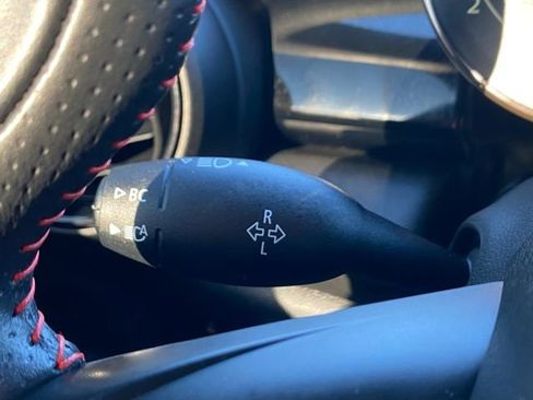 Used 2021 MINI Cooper S w/ Premium Package image 43