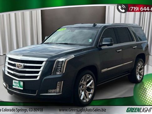 Used 2020 Cadillac Escalade Premium Luxury AWD/4WD image 1