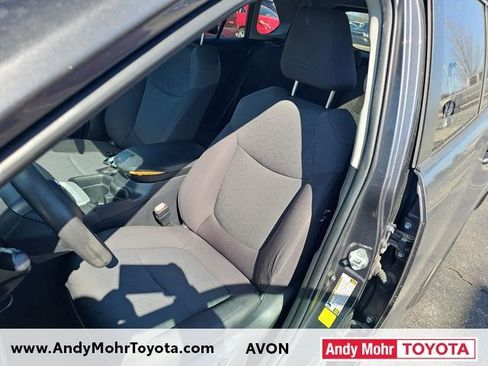 Used 2021 Toyota RAV4 XLE image 10