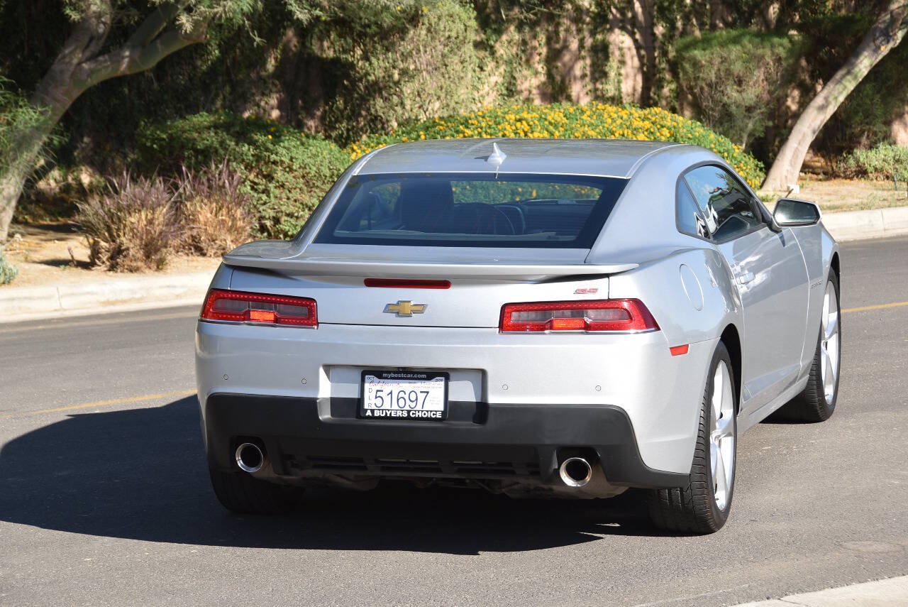 Used 2015 Chevrolet Camaro SS w/ RS Package RWD image 13