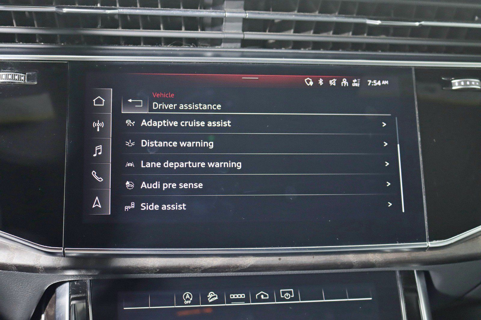 Used 2021 Audi Q8 Premium Plus w/ Premium Plus Package AWD/4WD image 26