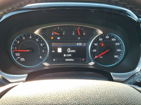 Used 2023 Chevrolet Traverse RS AWD/4WD image 17