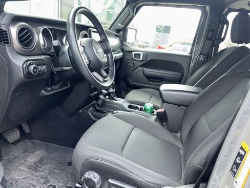 Used 2022 Jeep Wrangler Unlimited Willys image 3