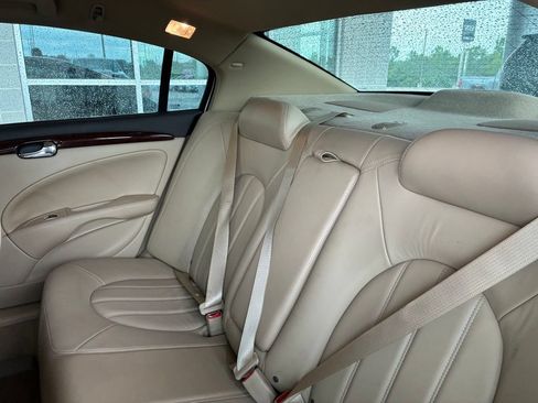 Used 2011 Buick Lucerne CXL FWD image 21