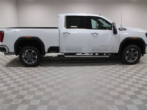 New 2026 GMC Sierra 2500 SLT w/ SLT Premium Package image 12