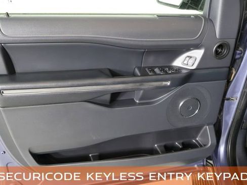 Used 2022 Ford Expedition Max XLT image 23